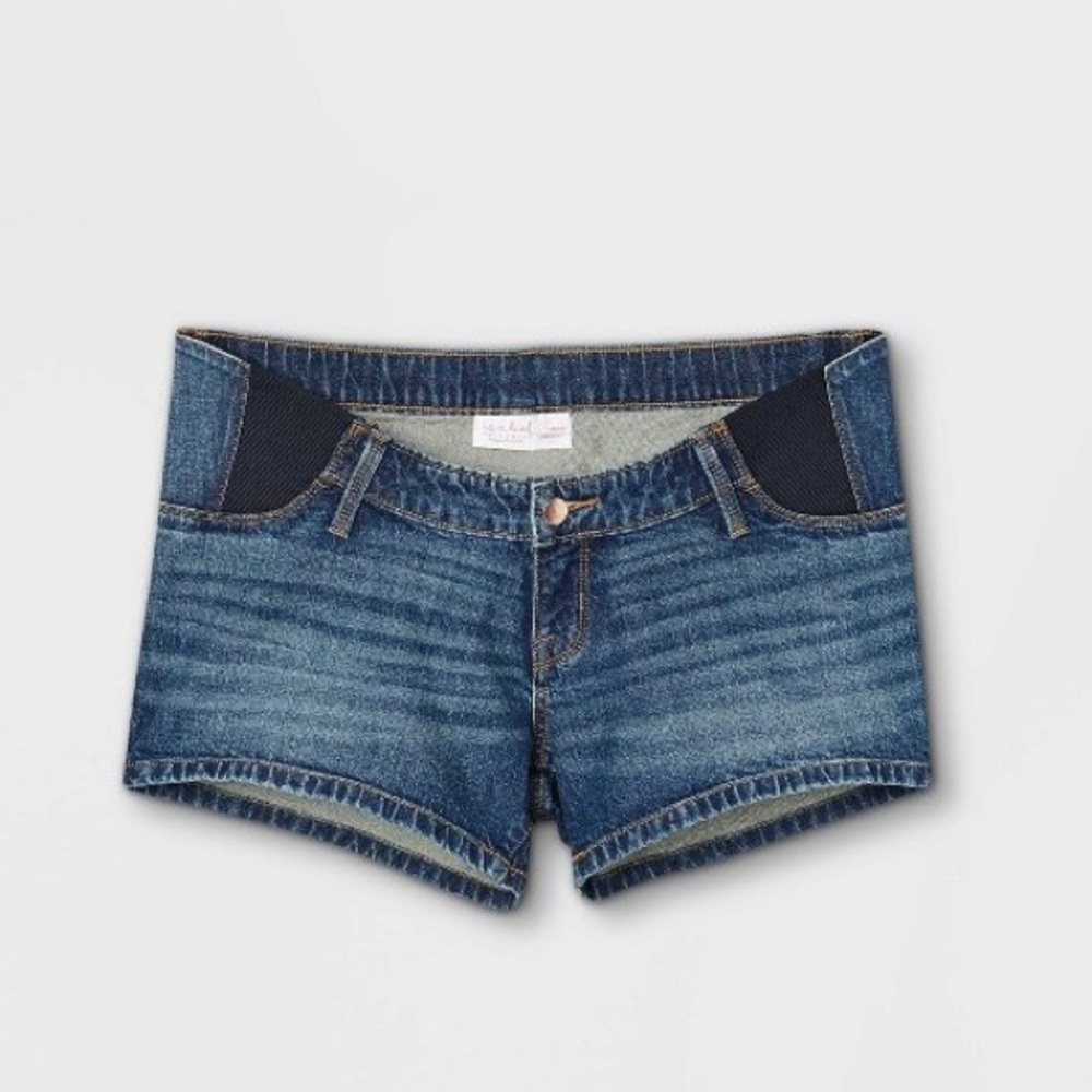 Maternity shorts
